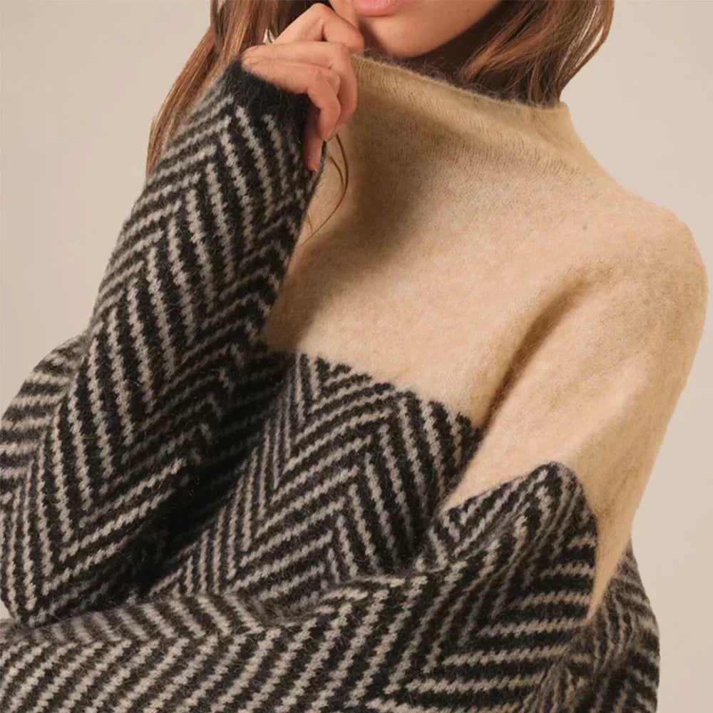 MOJO WOOLEN SWEATER